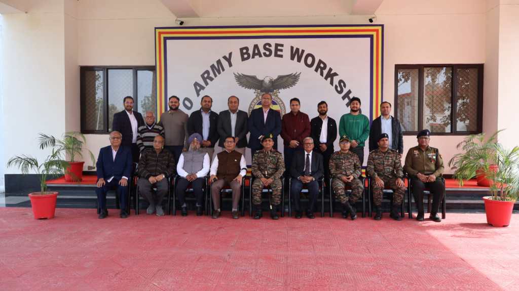 MMA delegation with officials of 510 Army Base Workshop during the visit on 10 February 2026.